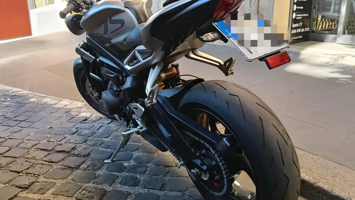 Triumph Street Triple RS (2017 - 19) 