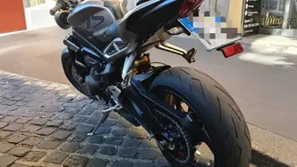 Triumph Street Triple RS (2017 - 19)