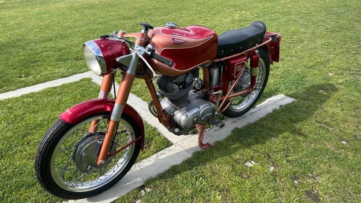 Ducati   (2)