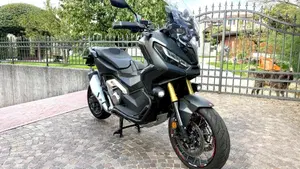 Honda X-ADV 750 DCT (2021 - 24)  (2)