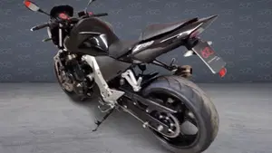 Kawasaki Z 750 (2003 - 06)  (3)