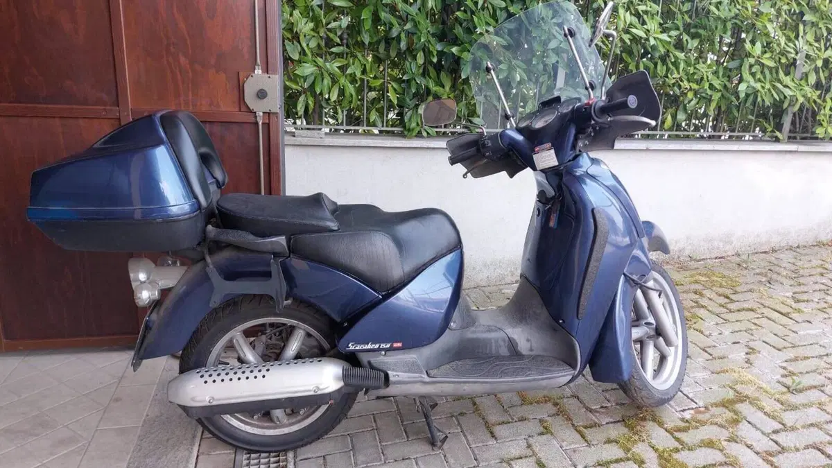 Aprilia Scarabeo 150 Cat. (2000 - 02)  (2)