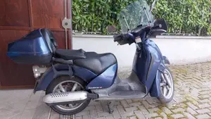 Aprilia Scarabeo 150 Cat. (2000 - 02)  (2)