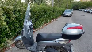 Honda SH 150i (2005 - 08)  (4)