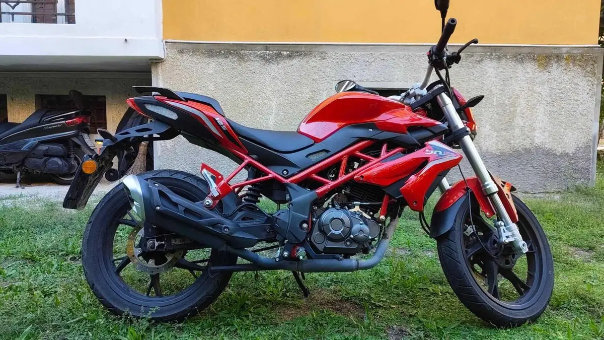 Benelli BN 125 (2018 - 20)  (2)