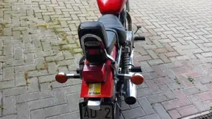 Suzuki LS 650 P Savage (2000 - 02)  (3)