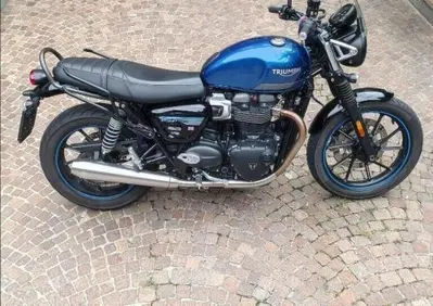 Triumph Street Twin 900 (2021 - 22) - Annuncio 10096946