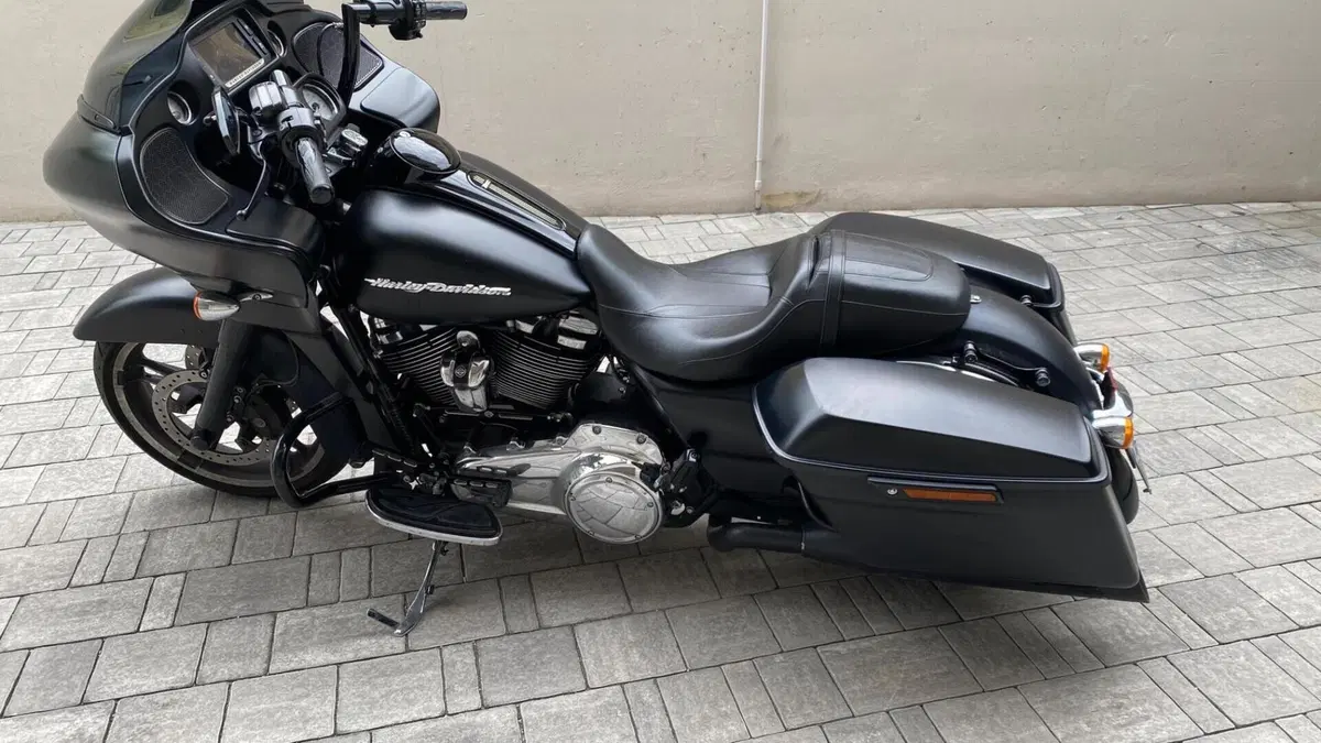 Harley-Davidson 107 Road Glide Special (2017 - 18) - FLTRXS  (2)