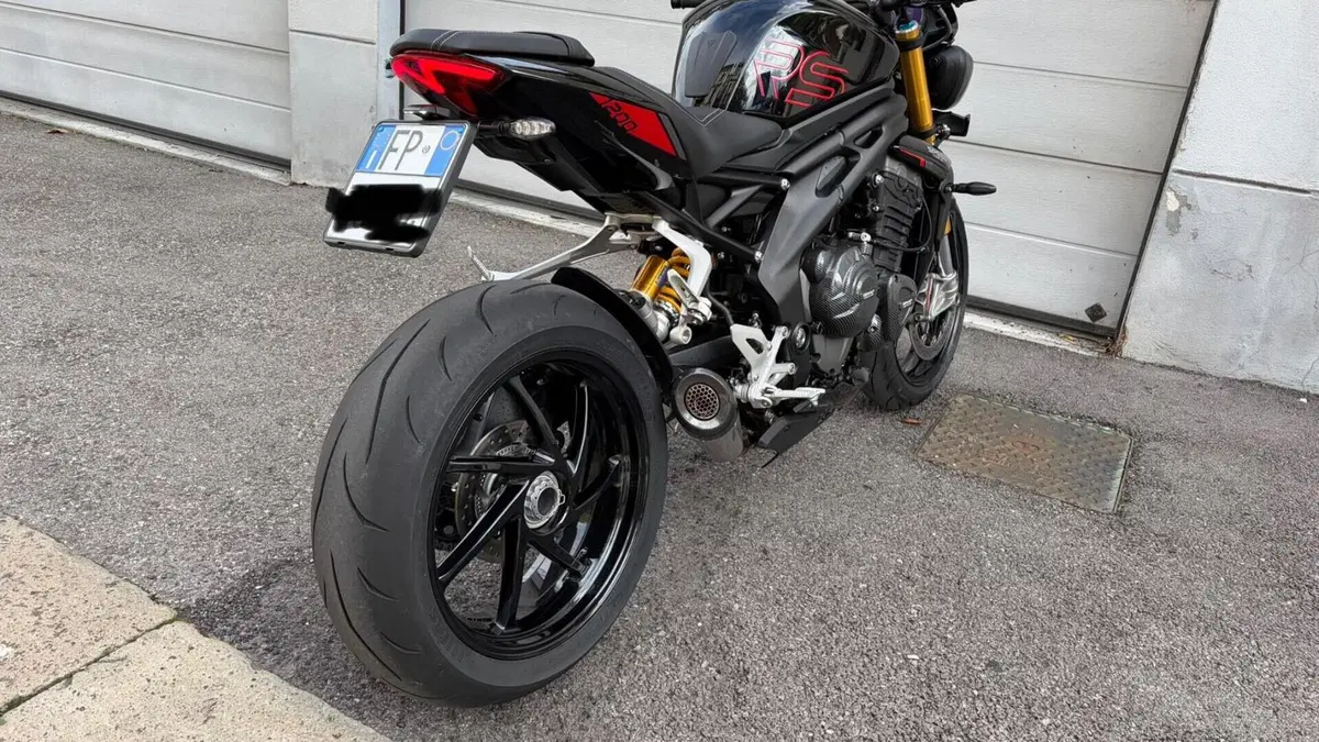 Triumph Speed Triple 1200 RS (2025 - 26)  (2)