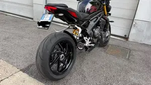 Triumph Speed Triple 1200 RS (2025 - 26)  (2)