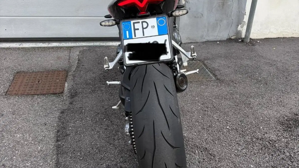 Triumph Speed Triple 1200 RS (2025 - 26)  (6)