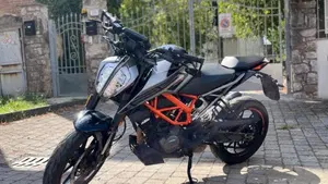 KTM 125 Duke (2021 - 23)  (2)