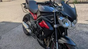 Triumph Street Triple R ABS (2013 - 17)  (5)