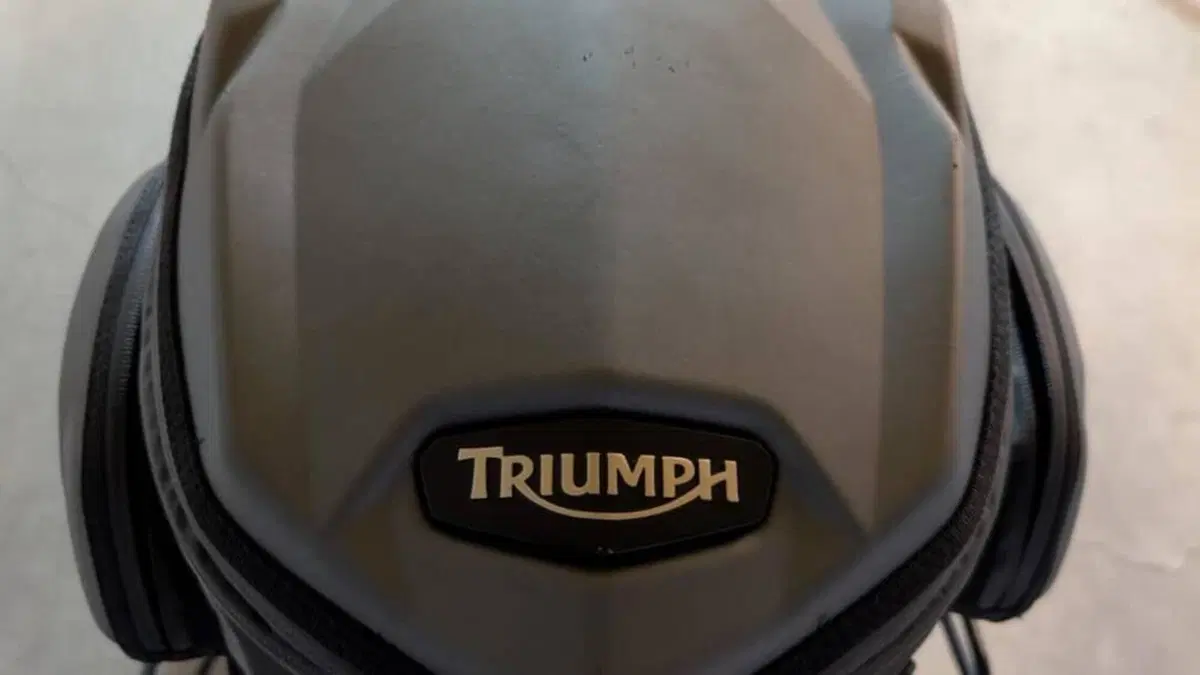 Triumph Street Triple R ABS (2013 - 17)  (9)