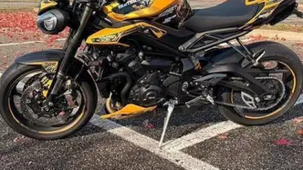 Triumph Street Triple 765 RS (2023 - 26) usata