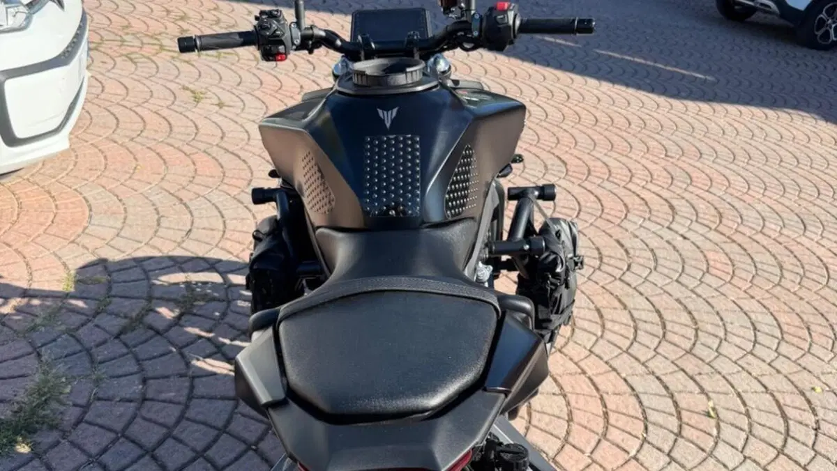 Yamaha MT-09 (2024 - 26)  (7)