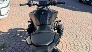 Yamaha MT-09 (2024 - 26)  (7)