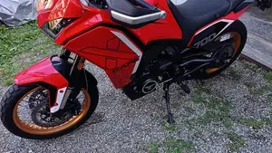 Moto Morini X-Cape 700 Gold Edition (2025 - 26)  (3)