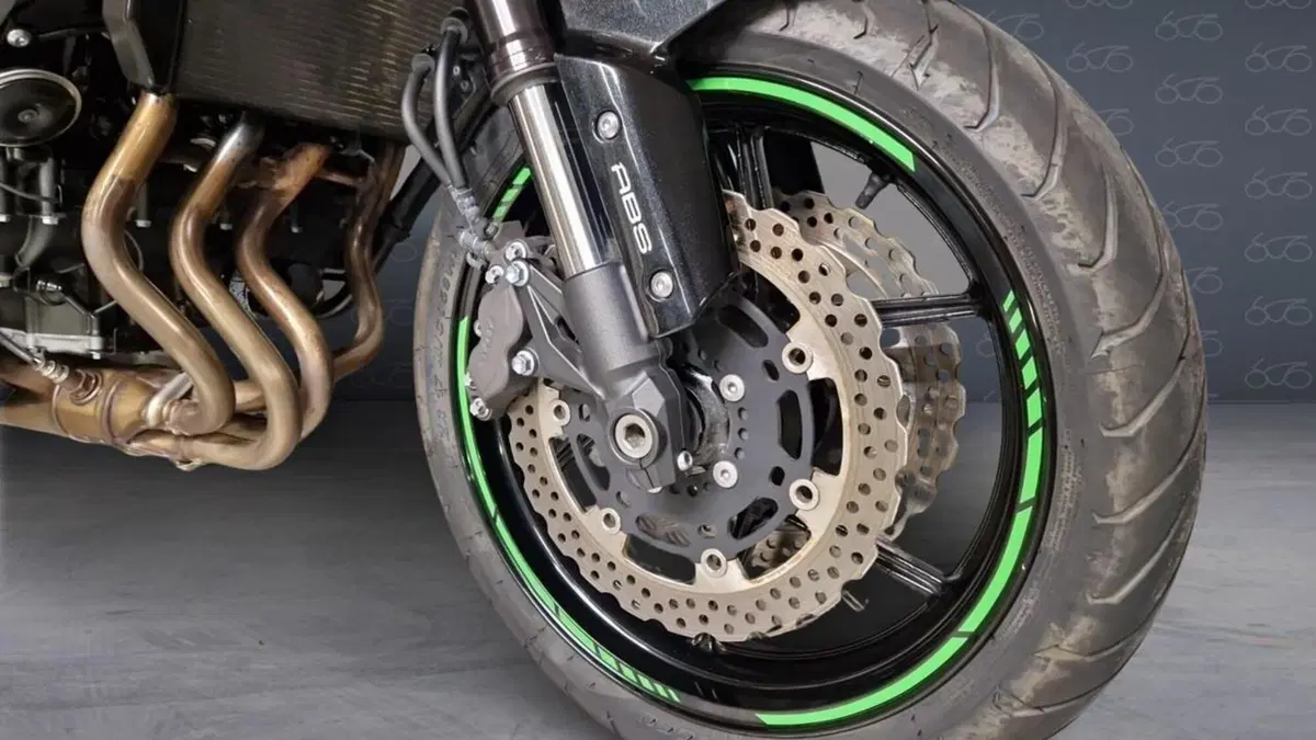 Kawasaki Z 800 ABS (2012 - 16)  (5)