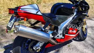 Aprilia RSV 1000 R (2000 -  01)  (2)