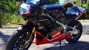 Aprilia RSV 1000 R (2000 -  01)  (3)