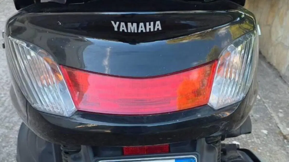 Yamaha Majesty 400 (2004 - 08) 