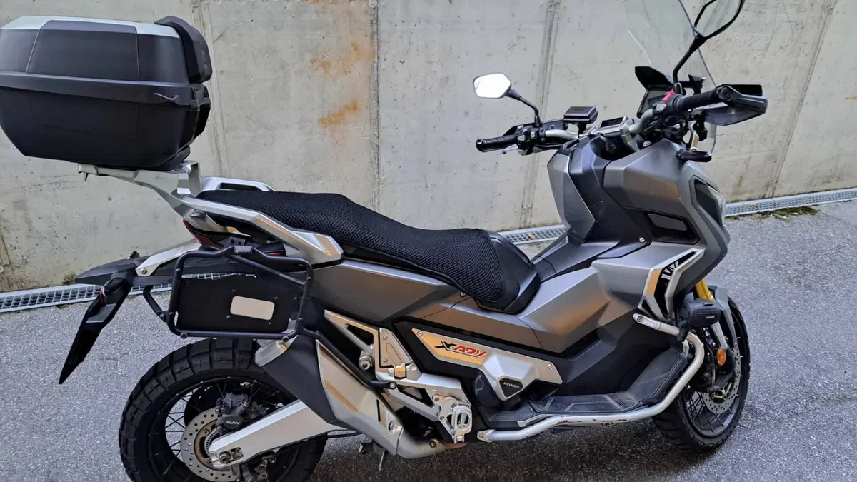 Honda X-ADV 750 (2017)  (5)