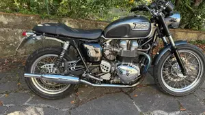 Triumph Bonneville T100 (2001 - 07)  (2)