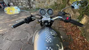 Triumph Bonneville T100 (2001 - 07)  (6)