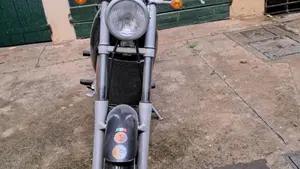 Aprilia   (4)