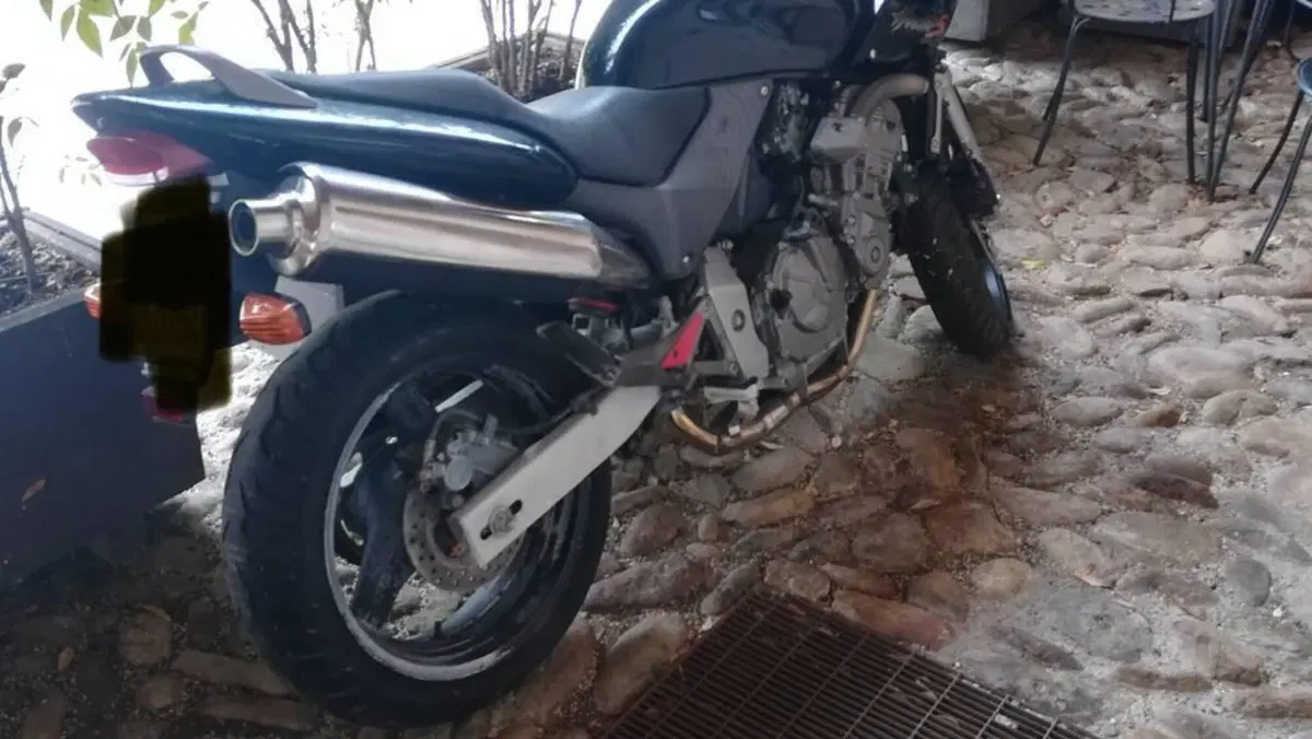 Honda Hornet 600 S (1999 - 01)  (6)