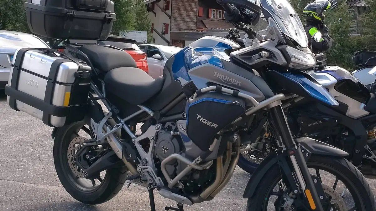 Triumph Tiger 1200 GT Explorer (2022 - 23)  (3)