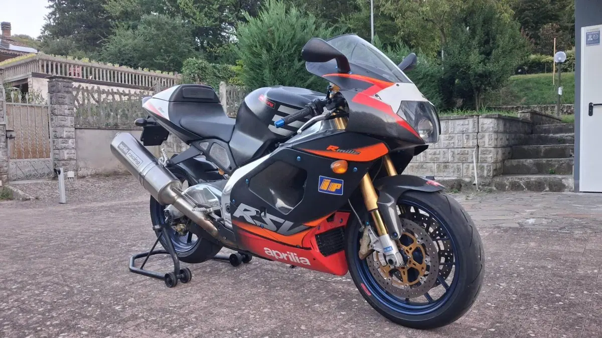 Aprilia RSV 1000 R (2001 - 02)  (12)