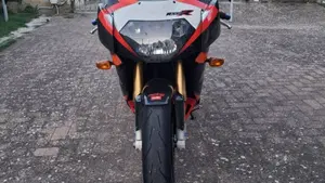 Aprilia RSV 1000 R (2001 - 02)  (13)
