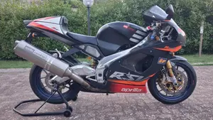 Aprilia RSV 1000 R (2001 - 02)  (15)
