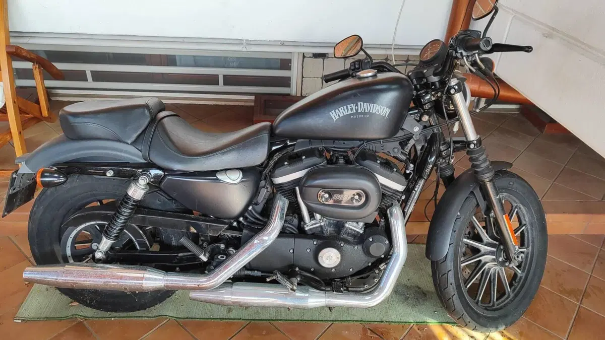 Harley-Davidson 883 Iron (2014 - 16) - XL 883N  (2)