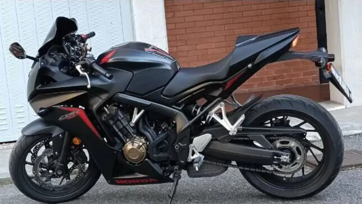 Honda CBR 650 F (2017 - 18)  (4)