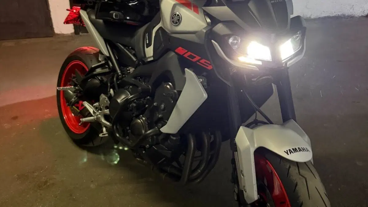 Yamaha MT-09 (2017 - 20) 