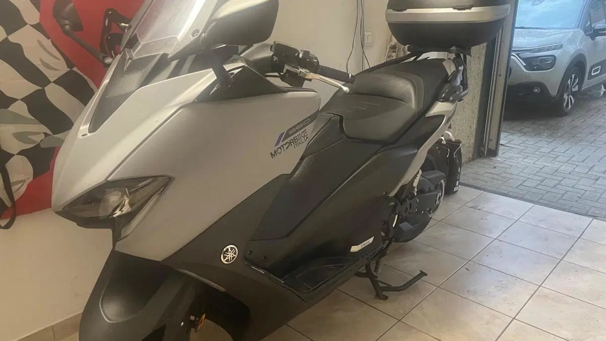 Yamaha T-Max 560 (2020 - 21) 
