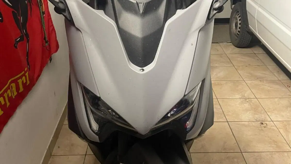 Yamaha T-Max 560 (2020 - 21)  (8)