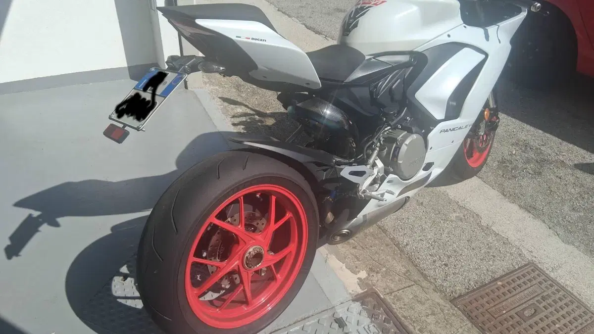 Ducati Panigale V2 (2021 - 24) 