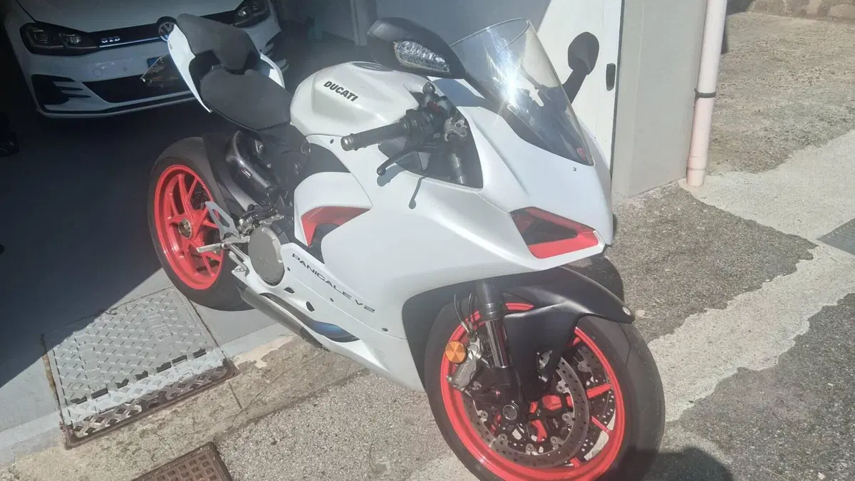 Ducati Panigale V2 (2021 - 24)  (2)