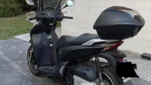Honda SH 300 i ABS (2016 - 20)  (4)