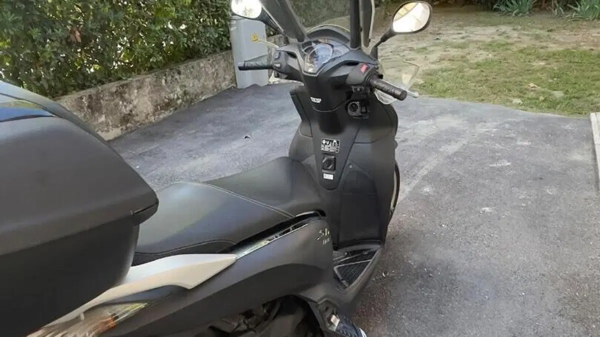 Honda SH 300 i ABS (2016 - 20)  (6)
