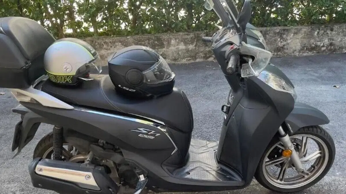 Honda SH 300 i ABS (2016 - 20)  (8)