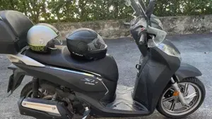 Honda SH 300 i ABS (2016 - 20)  (8)