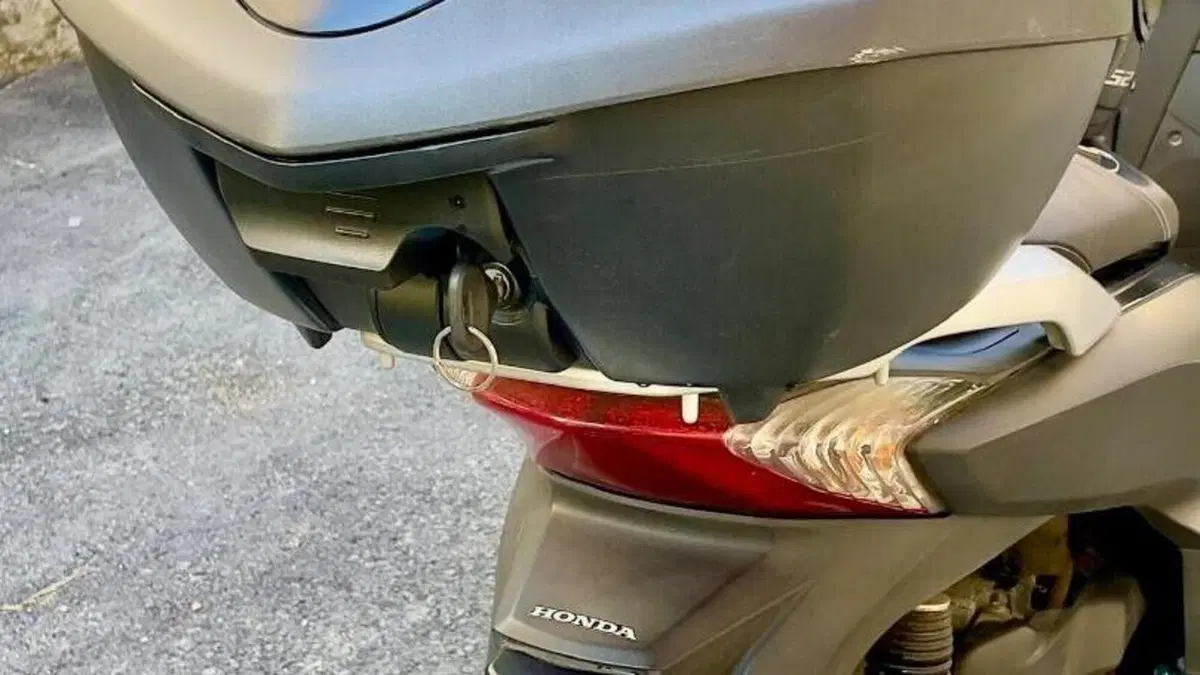 Honda SH 300 i ABS (2016 - 20)  (10)