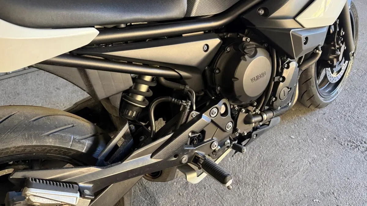 Yamaha XJ6 (2008 - 15)  (4)