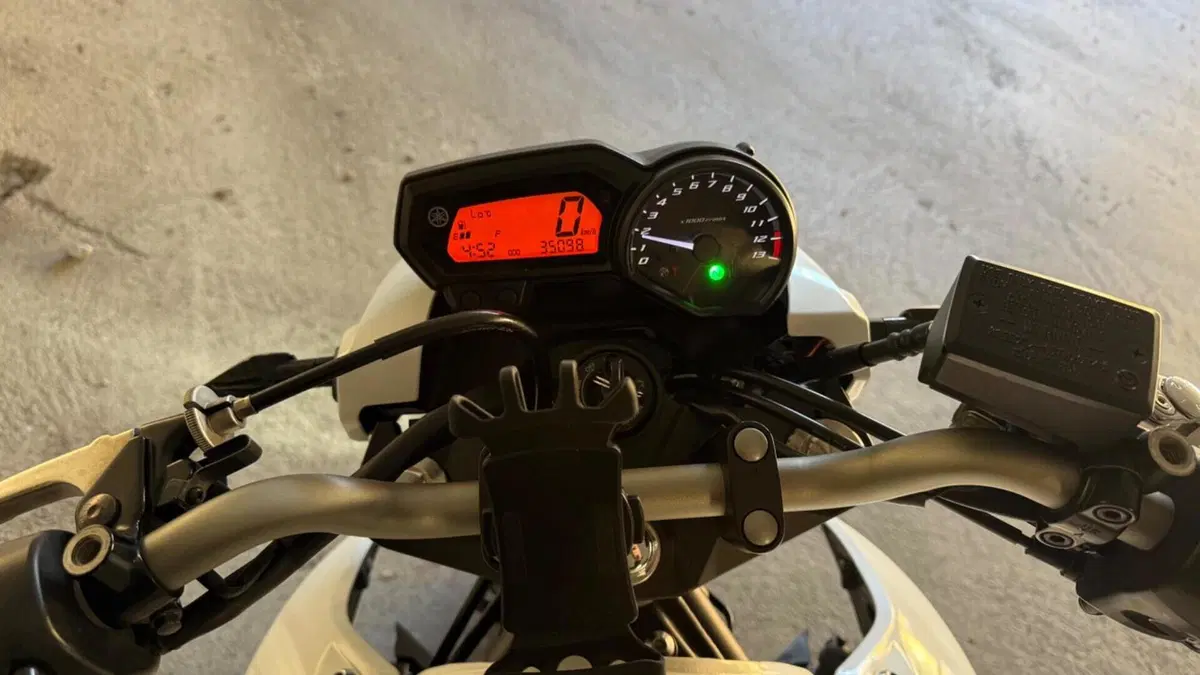 Yamaha XJ6 (2008 - 15)  (7)
