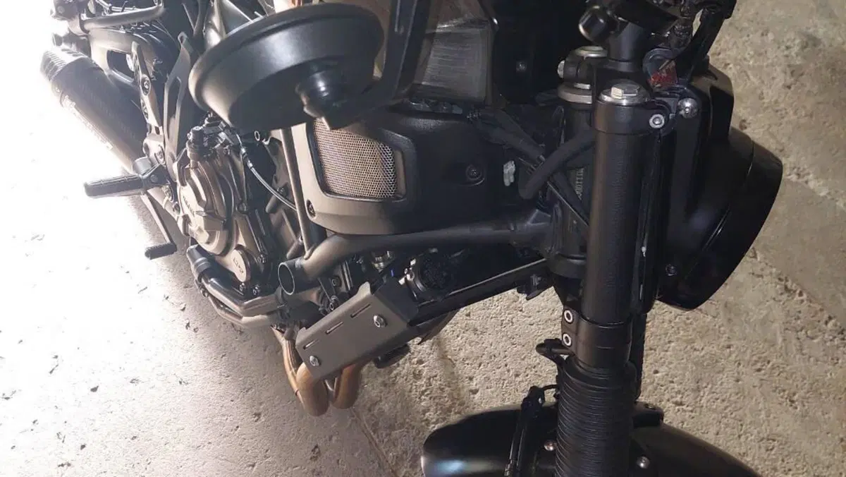 Yamaha XSR 700 ABS (2016 - 20)  (4)
